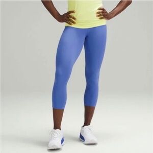 Lululemon Align High-Rise Crop 21"
Wild Indigo Size 0
